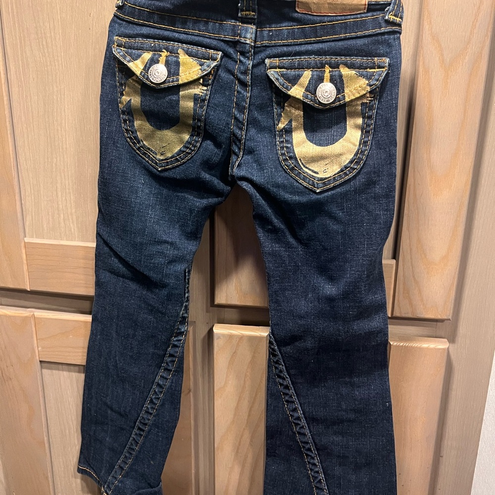 True Religion Dark Blue Jeans with Gold Stitching Size 6